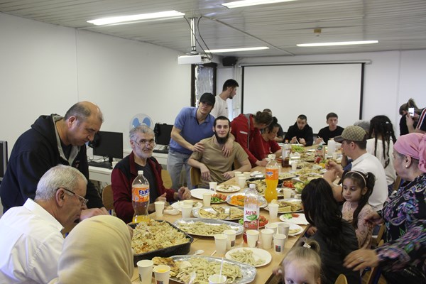Proslava Ramazanskog bajrama u prihvatilištima u Zagrebu i Kutini